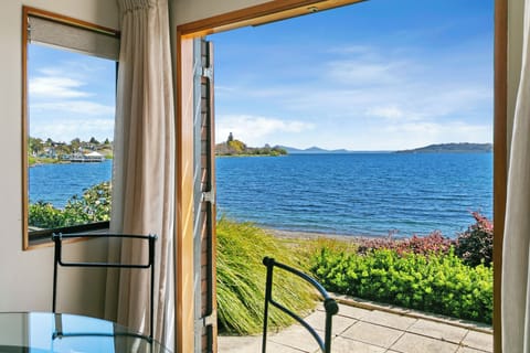 Lakefront Unit 6 People | Lake view