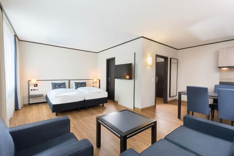 Apartment | Living area | Flat-screen TV