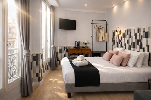 Superior Double Room | Premium bedding, individually decorated, individually furnished, desk