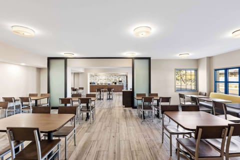 Free daily full breakfast