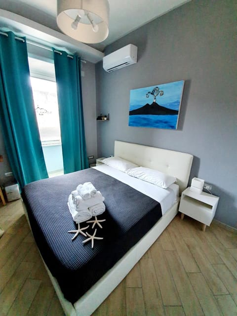 Desk, blackout drapes, free WiFi, bed sheets