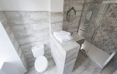 Double Room (Nina) | Bathroom | Bathrobes, towels