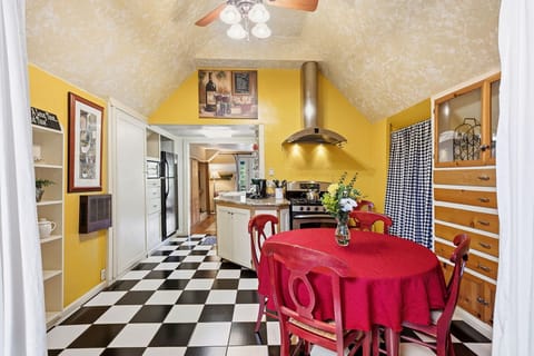 Cheerful dining area
