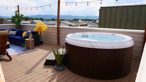 Rooftop Oasis with Hot Tub and views of the Front Range & Horsetooth.