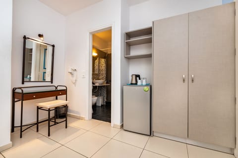 Standard Twin Room, Ground Floor | Premium bedding, pillowtop beds, minibar, in-room safe