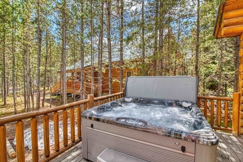"Loved the hot tub for family time!" - LeeAnn M. 