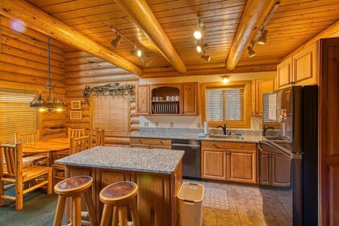 Great kitchen to prepare and enjoy mealtime at Yellowstone Cabin.
