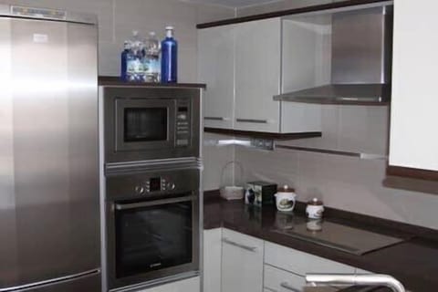 d9424f09-0b12-49c1-a609-d017373907dd