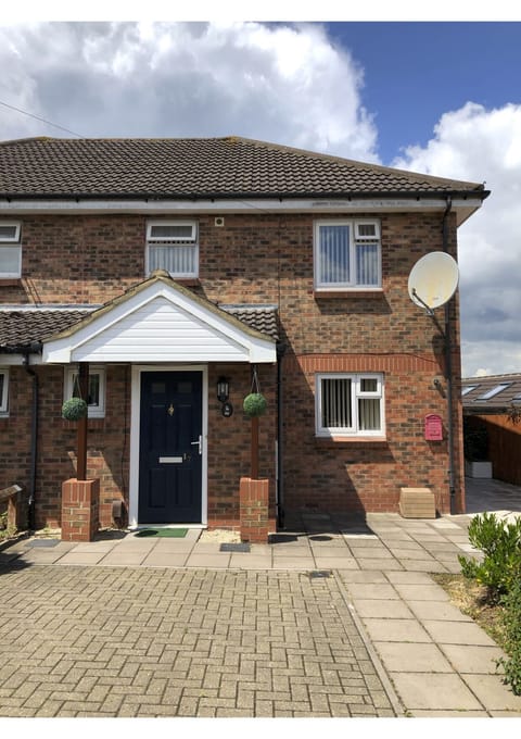 Spacious 3-bedroom house in Oxford, Perfect for family and long stays. 