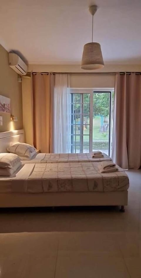 Blackout drapes, bed sheets