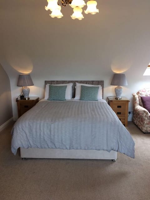 King Suite | Desk, soundproofing, iron/ironing board, free WiFi