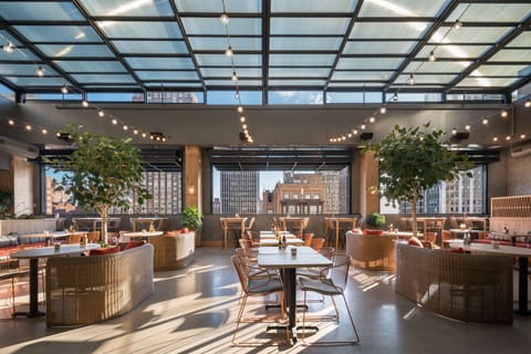 3 restaurants; breakfast, lunch, dinner, and brunch served