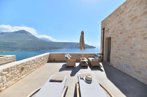Deluxe Suite, Sea View | Terrace/patio