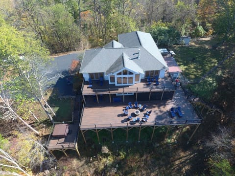 Aerial view of the House on Twenty six acres