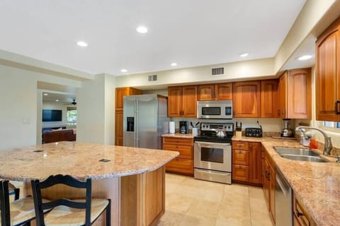 5ff61ef8-cb16-4f82-9775-444778908677