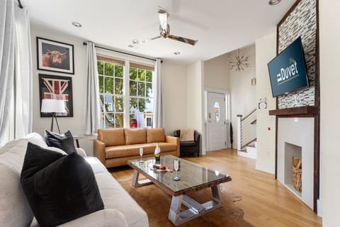 Embrace Comfort and Convenience | Hibiscus House