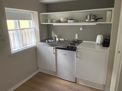 Basic Studio | Free WiFi, bed sheets