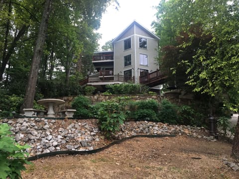 Lakeside view balconies and walk to tower
showing some tiered Patios