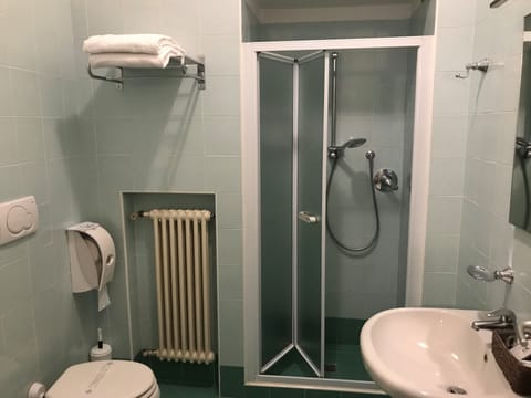 Superior Double or Twin Room | Bathroom | Hair dryer, bidet, towels, soap