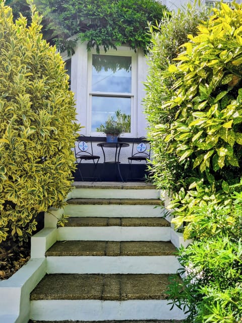 Stairs leading to the garden lounge