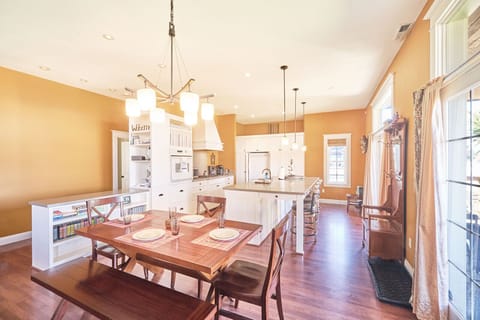 Beachy Keen Dining Area and kitchen view