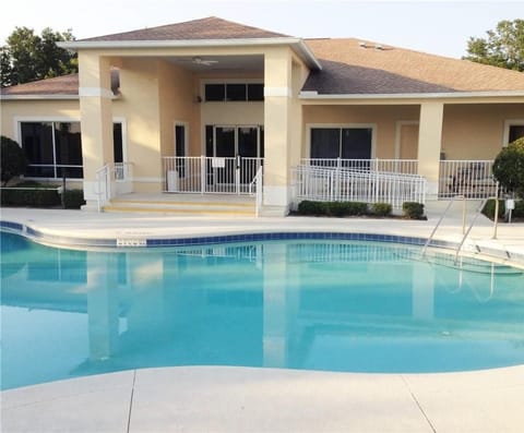 Community heated pool and hot tub