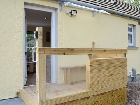Rear entrance with decked terrace | Harland Cottage, Castletown, near Thurso
