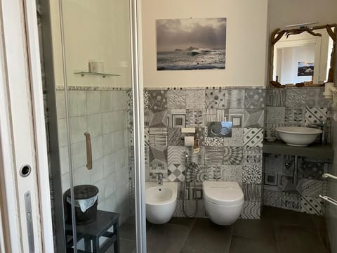 Double Room, Sea View (Shabby Chic) | Bathroom | Shower, rainfall showerhead, hair dryer, bidet
