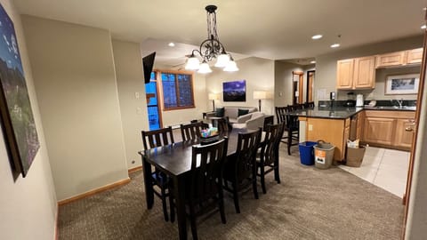 Full size kitchen, 6 person dinning room, and living room  with fireplace 