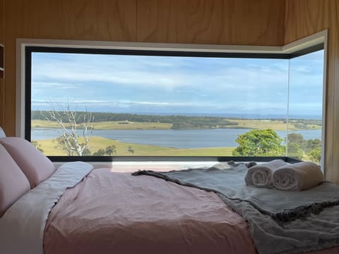 Panoramic Studio Suite | Blackout drapes, soundproofing, iron/ironing board, WiFi (free)