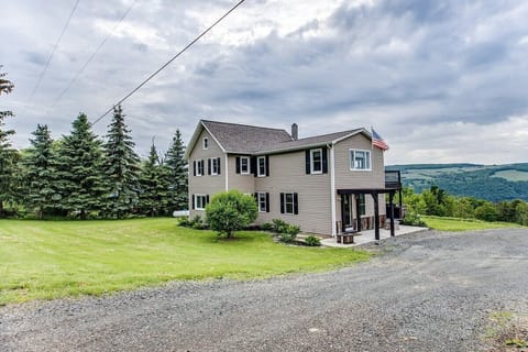 Call of the Bluff from the street