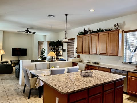 Oversized island in kitchen for entertaining!