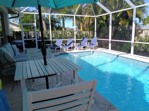 Plenty of comfortable seating on the pool deck