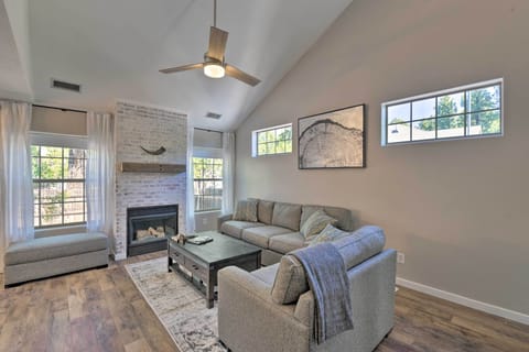 Flagstaff Vacation Rental | 3BR | 2.5BA | 1,300 Sq Ft | Stairs Required