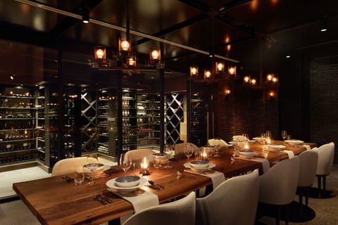 2 restaurants, breakfast, lunch, dinner served; local cuisine