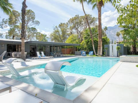 Welcome to the West Elm House: The Seven-Eighty