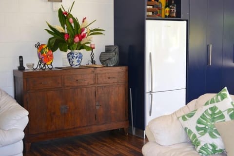 Lounge andamp; Kitchen