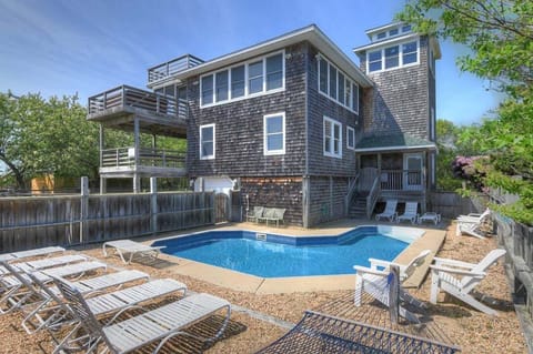 Private Pool Area