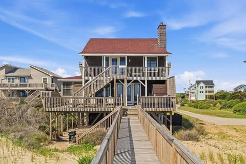 Rear Exterior of The Porch Life