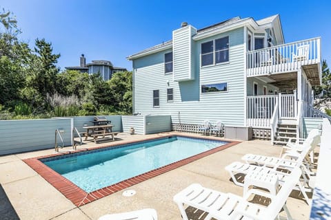 Rear Exterior of The Sandy Peach