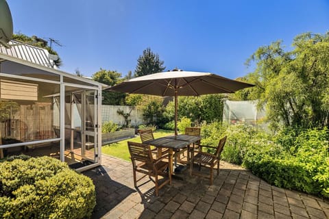 outdoor_furniture