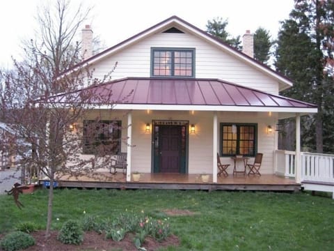 Dancing Bear Lodge in springtime.