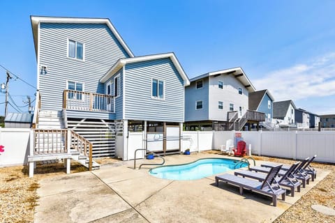 Private Pool Area
