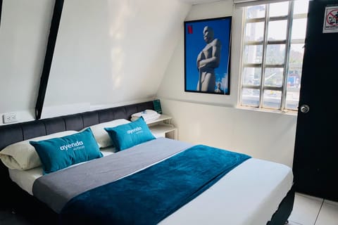 Triple Room | Hypo-allergenic bedding, down comforters, blackout drapes, soundproofing