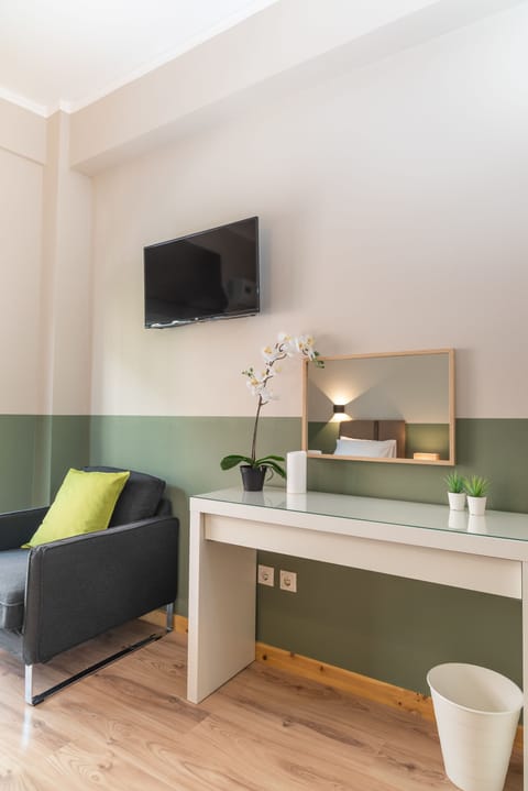 Comfort Double or Twin Room, City View | Premium bedding, in-room safe, desk, laptop workspace