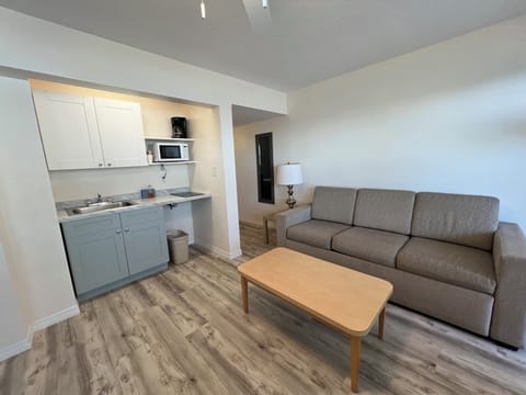 Suite, 1 Bedroom | Iron/ironing board, free WiFi, bed sheets