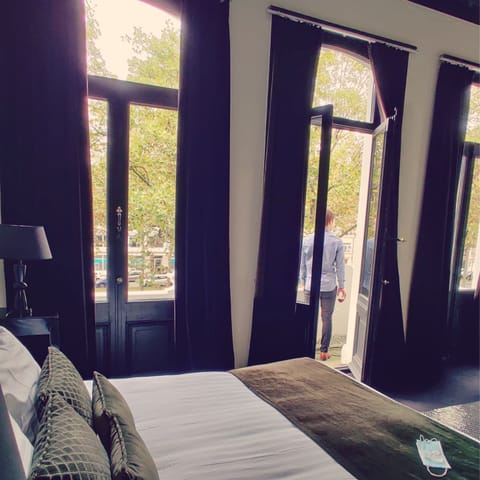 Deluxe Double Room (Nr. 2) | Individually decorated, individually furnished, free WiFi, bed sheets