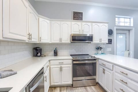Kitchen with plenty of counter space