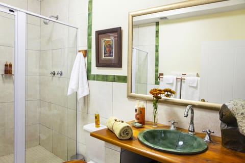 Queen Bed No Direct Balcony Access | Bathroom | Shower, rainfall showerhead, free toiletries, hair dryer