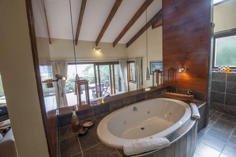 Executive Suite, 1 King Bed, Lagoon View | Bathroom | Separate tub and shower, deep soaking tub, free toiletries, hair dryer